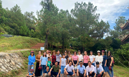 Tour Quảng Bình từ Hà Nội 2 ngày 3 đêm: Động Phong Nha – Động Thiên Đường – Vũng Chùa – Đá Nhảy – Đồi Cát