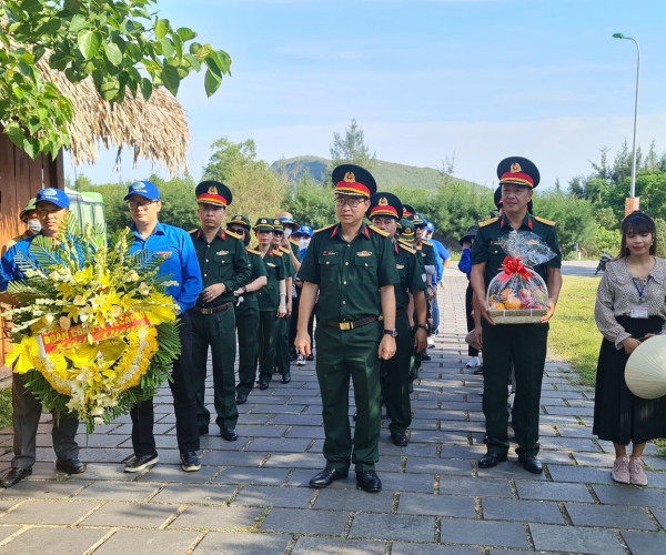Tourvenguonquangbinh3
